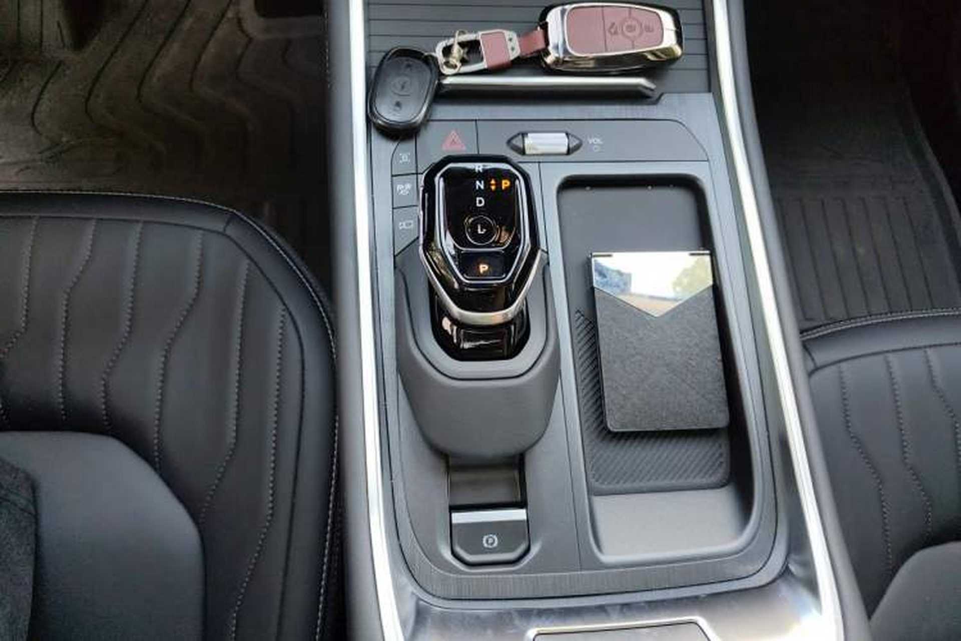 Used Ford Edge 2025 Ford Explorer L 2.0T EcoBoost E-Hybrid Two-Wheel Drive 7-Seater Luxury Model Gear Lever