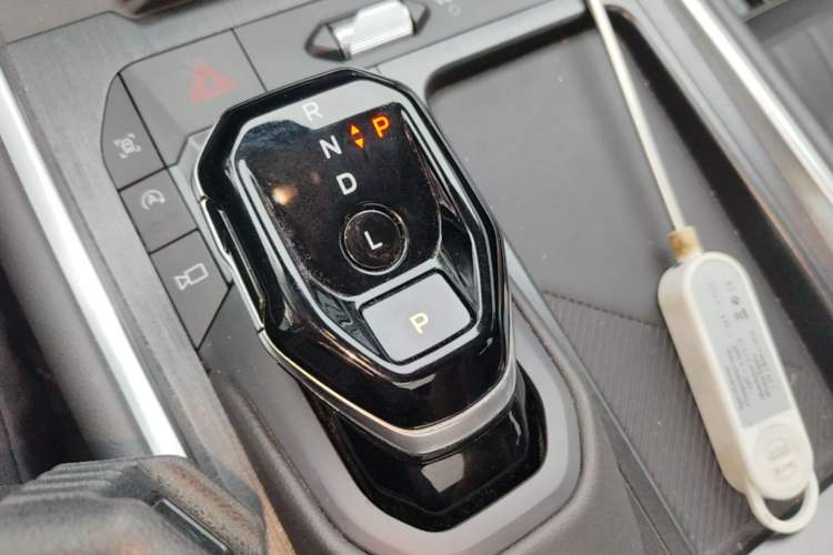 Used Ford Edge 2025 Escape L 2.0T EcoBoost Two-Wheel Drive 7-Seater Luxury Model Gear Lever