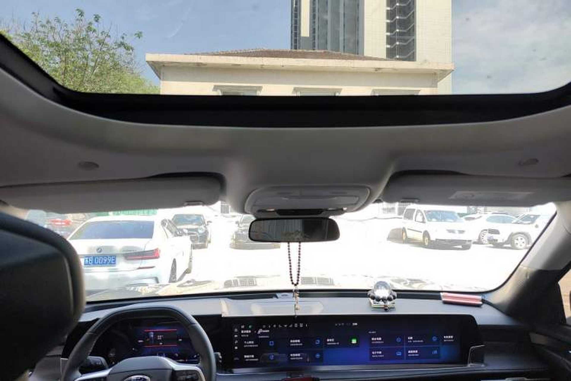 Used Ford Edge 2025 Ford Explorer L 2.0T EcoBoost E-Hybrid Two-Wheel Drive 7-Seater Luxury Model Headliner