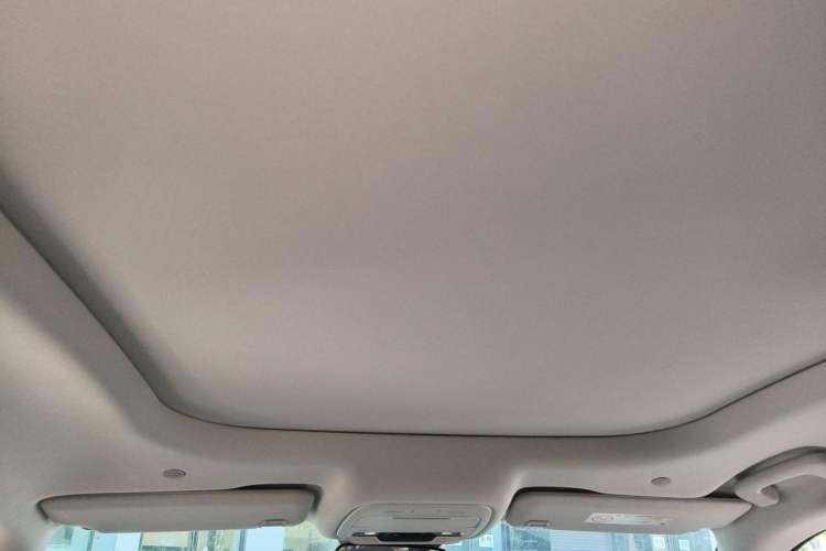 Used Ford Edge 2025 Escape L 2.0T EcoBoost Two-Wheel Drive 7-Seater Luxury Model Headliner