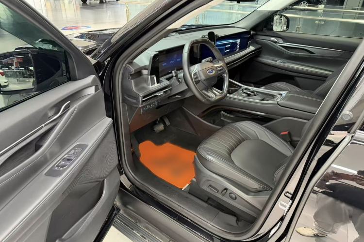 Used Ford Edge 2025 Escape L 2.0T EcoBoost Two-Wheel Drive 7-Seater Luxury Model Interior 2