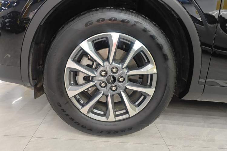 Used Ford Edge 2025 Escape L 2.0T EcoBoost Two-Wheel Drive 7-Seater Luxury Model Left Front Wheel Hub