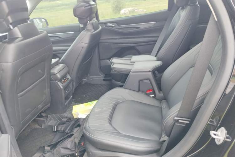 Used Ford Edge 2025 Escape L 2.0T EcoBoost Two-Wheel Drive 7-Seater Luxury Model Left Rear Seat