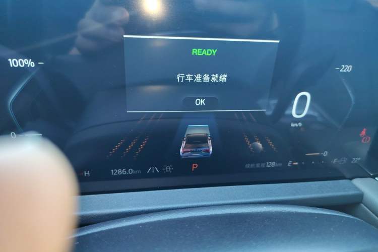 Used Ford Edge 2025 Ford Explorer L 2.0T EcoBoost E-Hybrid Four-Wheel-Drive 7-Seater Supreme Model Odometer Close Up