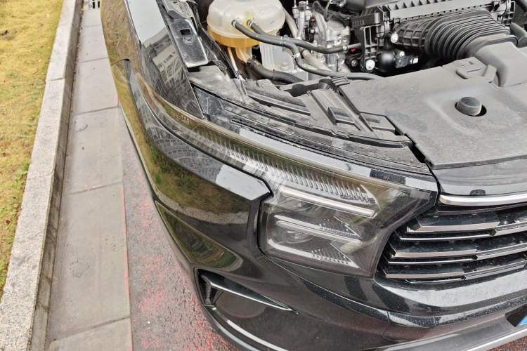 Used Ford Edge 2025 Escape L 2.0T EcoBoost Two-Wheel Drive 7-Seater Luxury Model Right Front Headlight