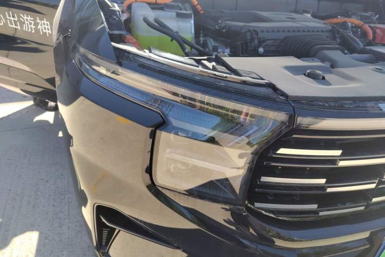 Used Ford Edge 2025 Ford Explorer L 2.0T EcoBoost E-Hybrid Four-Wheel-Drive 7-Seater Supreme Model Right Front Headlight