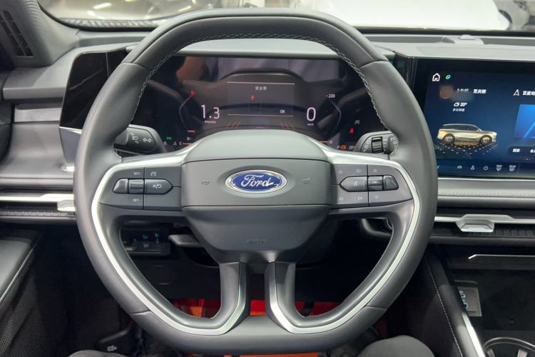 Used Ford Edge 2025 Ford Explorer L 2.0T EcoBoost Two-Wheel Drive 7-Seater Fashion Edition Steering Wheel