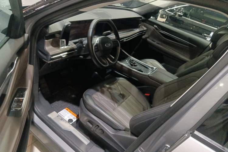 Used Ford Edge 2025 Ford Explorer L 2.0T EcoBoost E-Hybrid Four-Wheel-Drive 7-Seater Supreme Model Driver Seat