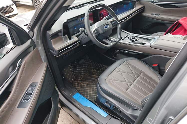 Used Ford Edge 2025 Ford Explorer L 2.0T EcoBoost E-Hybrid Four-Wheel-Drive 7-Seater Supreme Model Driver Seat