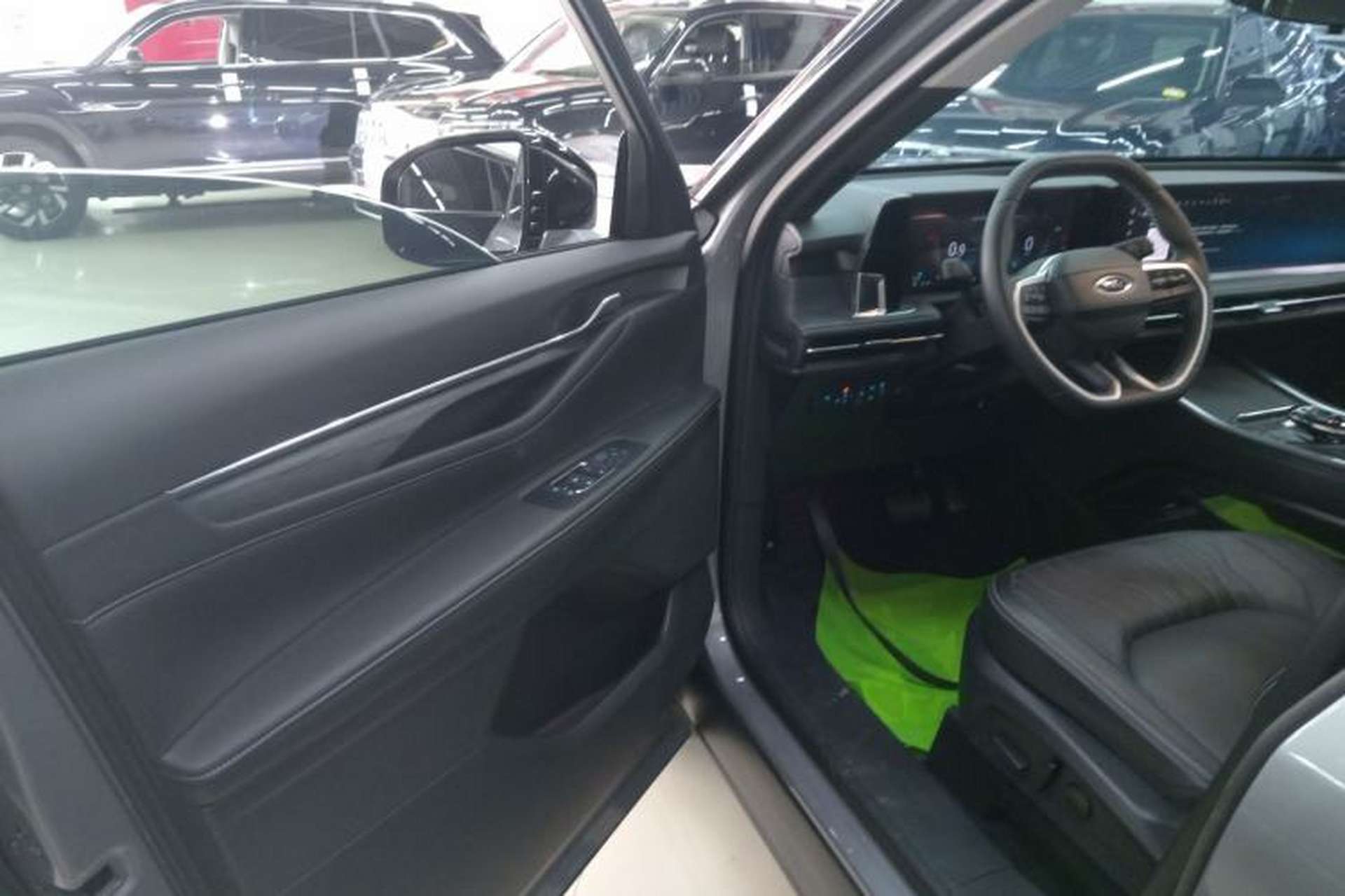Used Ford Edge 2025 Escape L 2.0T EcoBoost Two-Wheel Drive 7-Seater Luxury Model Driver Seat