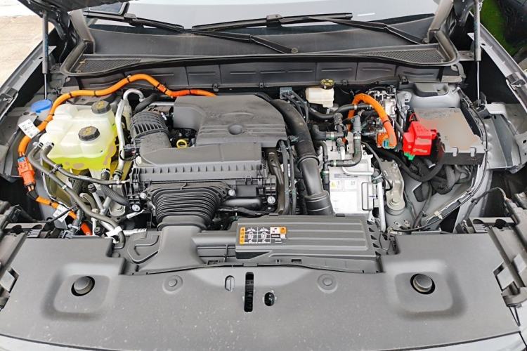 Used Ford Edge 2025 Ford Explorer L 2.0T EcoBoost E-Hybrid Four-Wheel-Drive 7-Seater Supreme Model Engine Bay