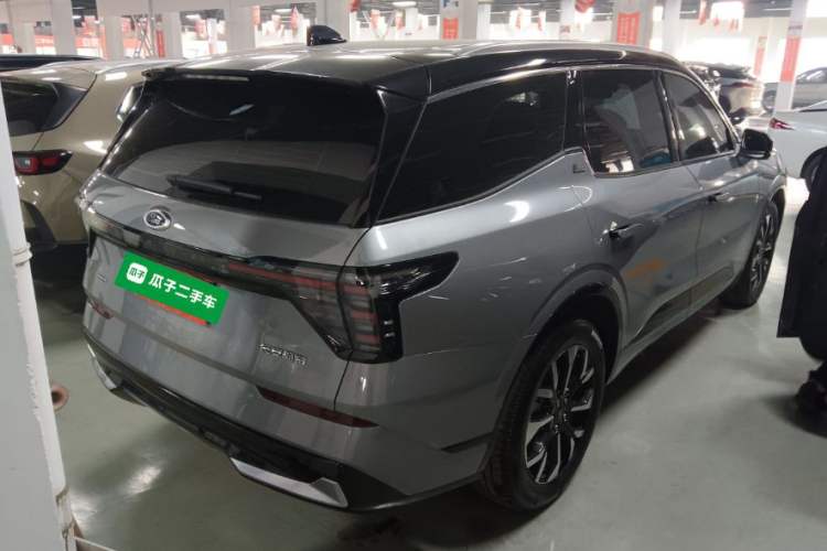 Used Ford Edge 2025 Ford Explorer L 2.0T EcoBoost E-Hybrid Four-Wheel-Drive 7-Seater Supreme Model Exterior 5