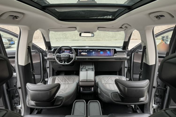 Used Ford Edge 2025 Ford Explorer L 2.0T EcoBoost E-Hybrid Four-Wheel-Drive 7-Seater Supreme Model Headliner