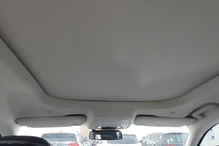 Used Ford Edge 2025 Ford Explorer L 2.0T EcoBoost E-Hybrid Four-Wheel-Drive 7-Seater Supreme Model Headliner