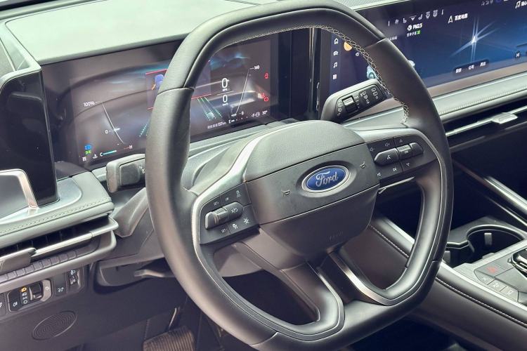 Used Ford Edge 2025 Ford Explorer L 2.0T EcoBoost E-Hybrid Two-Wheel Drive 7-Seater Luxury Model Interior 15