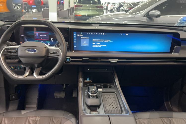 Used Ford Edge 2025 Ford Explorer L 2.0T EcoBoost E-Hybrid Four-Wheel-Drive 7-Seater Supreme Model Interior 3