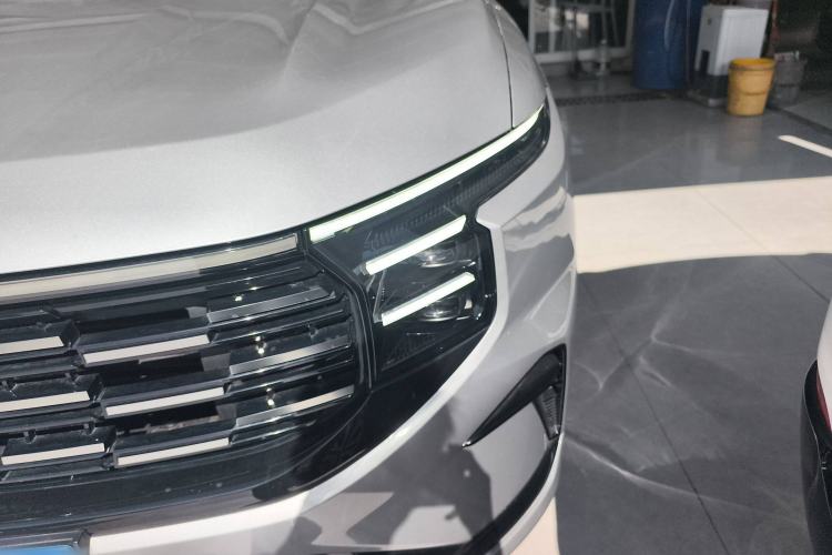 Used Ford Edge 2025 Ford Explorer L 2.0T EcoBoost E-Hybrid Four-Wheel-Drive 7-Seater Supreme Model Left Front Headlight