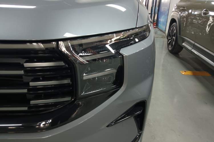 Used Ford Edge 2025 Ford Explorer L 2.0T EcoBoost E-Hybrid Four-Wheel-Drive 7-Seater Supreme Model Left Front Headlight