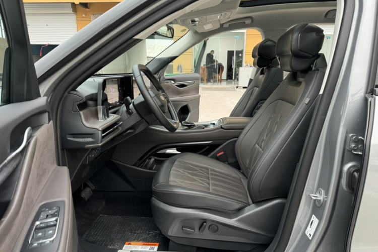 Used Ford Edge 2025 Ford Explorer L 2.0T EcoBoost E-Hybrid Four-Wheel-Drive 7-Seater Supreme Model Left Front Seat