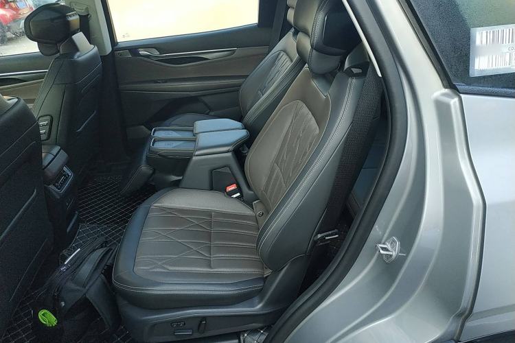 Used Ford Edge 2025 Ford Explorer L 2.0T EcoBoost E-Hybrid Four-Wheel-Drive 7-Seater Supreme Model Left Rear Seat