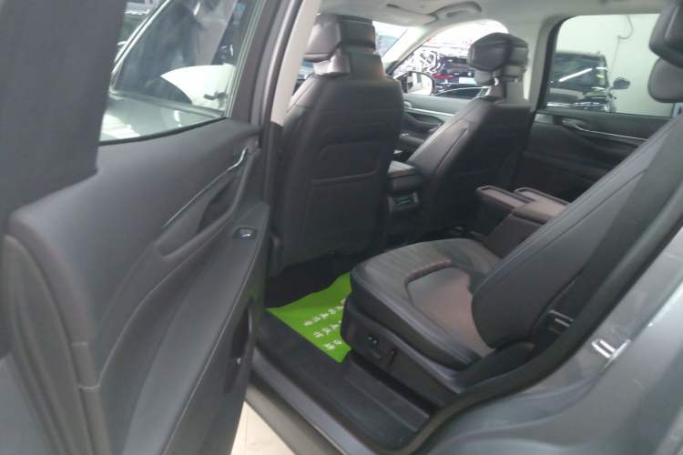 Used Ford Edge 2025 Escape L 2.0T EcoBoost Two-Wheel Drive 7-Seater Luxury Model Left Rear Seat