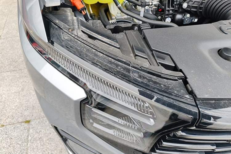 Used Ford Edge 2025 Ford Explorer L 2.0T EcoBoost E-Hybrid Four-Wheel-Drive 7-Seater Supreme Model Right Front Headlight
