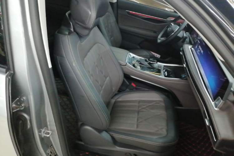 Used Ford Edge 2025 Ford Explorer L 2.0T EcoBoost E-Hybrid Four-Wheel-Drive 7-Seater Supreme Model Right Front Seat