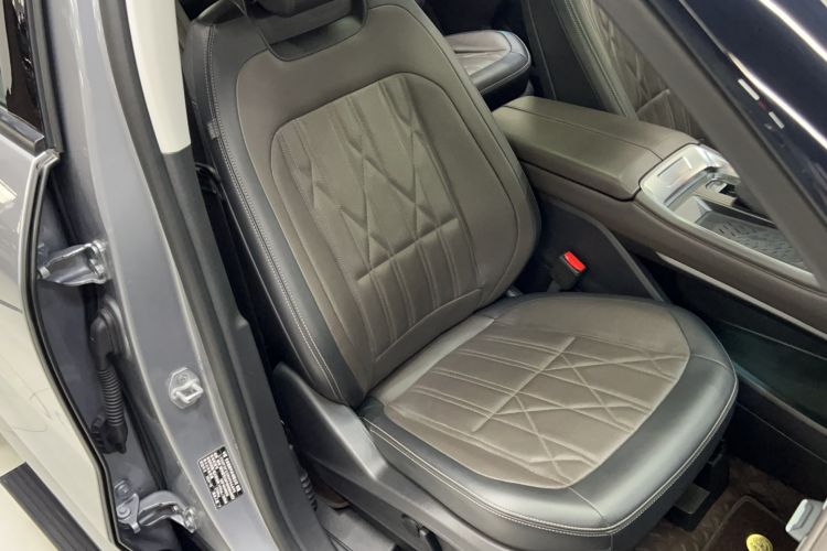 Used Ford Edge 2025 Ford Explorer L 2.0T EcoBoost E-Hybrid Four-Wheel-Drive 7-Seater Supreme Model Right Front Seat