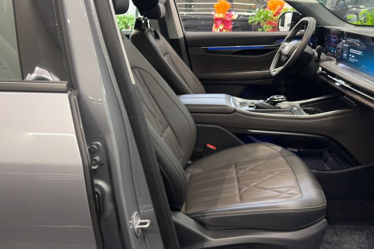 Used Ford Edge 2025 Ford Explorer L 2.0T EcoBoost E-Hybrid Four-Wheel-Drive 7-Seater Supreme Model Right Front Seat