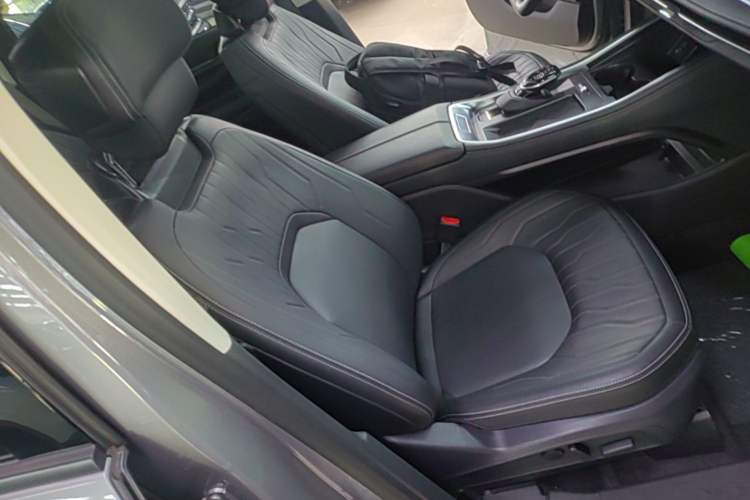 Used Ford Edge 2025 Escape L 2.0T EcoBoost Two-Wheel Drive 7-Seater Luxury Model Right Front Seat