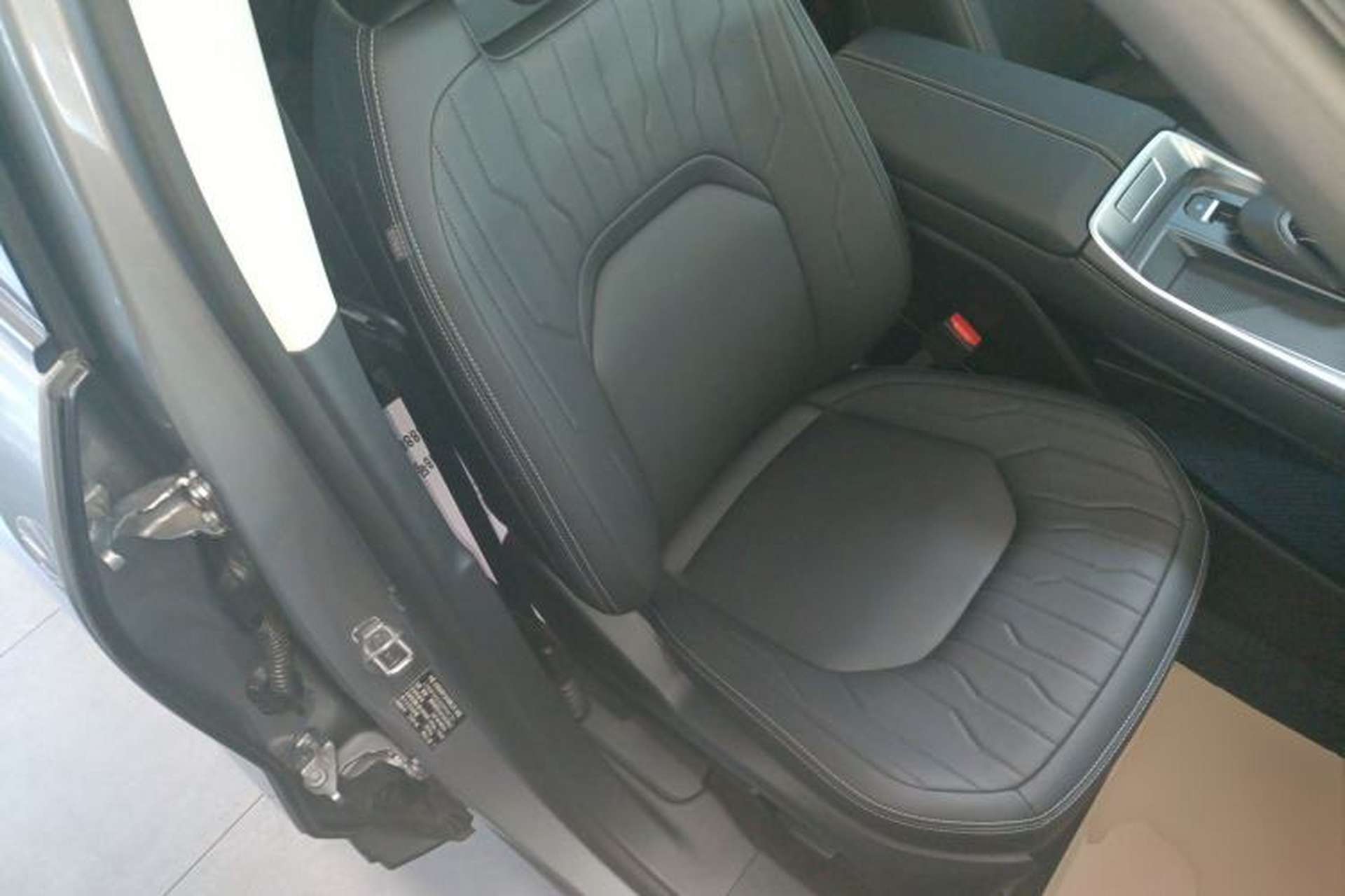 Used Ford Edge 2025 Escape L 2.0T EcoBoost Two-Wheel Drive 7-Seater Luxury Model Right Front Seat