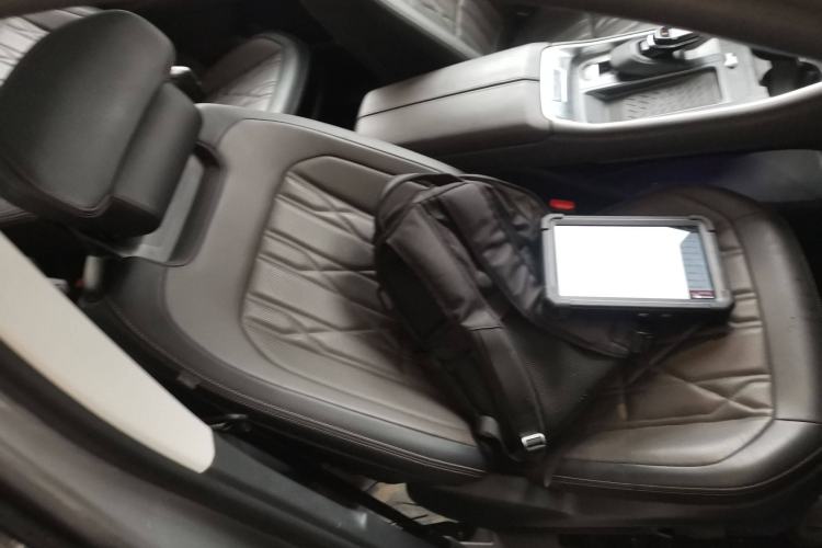 Used Ford Edge 2025 Ford Explorer L 2.0T EcoBoost E-Hybrid Four-Wheel-Drive 7-Seater Supreme Model Right Front Seat