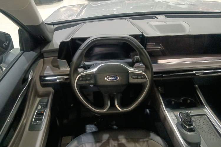 Used Ford Edge 2025 Ford Explorer L 2.0T EcoBoost E-Hybrid Four-Wheel-Drive 7-Seater Supreme Model Steering Wheel