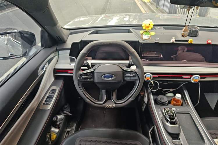 Used Ford Edge 2025 Ford Explorer L 2.0T EcoBoost E-Hybrid 4x4 7-Seater ST-Line Steering Wheel