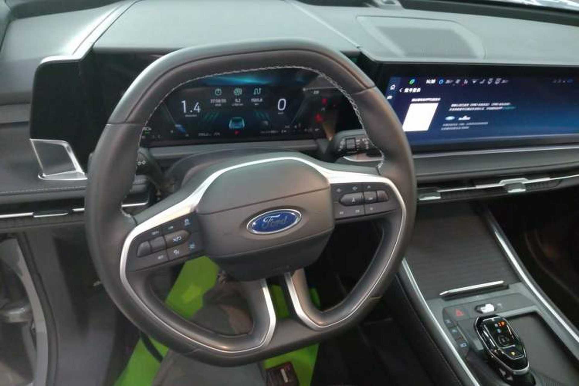 Used Ford Edge 2025 Escape L 2.0T EcoBoost Two-Wheel Drive 7-Seater Luxury Model Steering Wheel