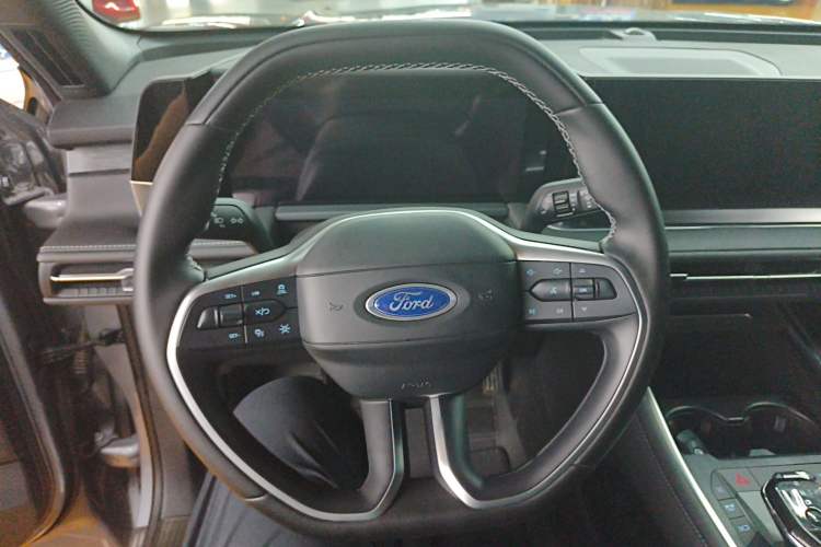 Used Ford Edge 2025 Ford Explorer L 2.0T EcoBoost E-Hybrid Two-Wheel Drive 7-Seater Luxury Model Steering Wheel