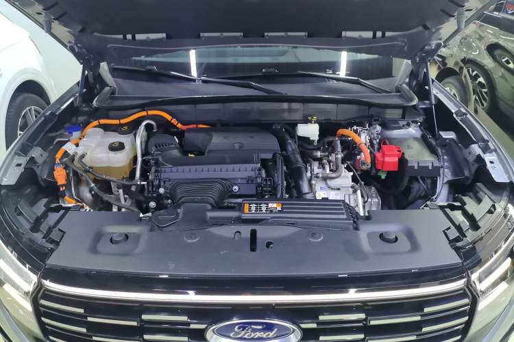 Used Ford Edge 2025 Ford Explorer L 2.0T EcoBoost E-Hybrid Four-Wheel-Drive 7-Seater Supreme Model Engine Bay