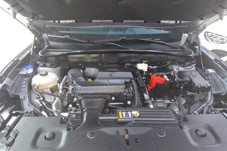 Used Ford Edge 2025 Escape L 2.0T EcoBoost Two-Wheel Drive 7-Seater Luxury Model Engine Bay