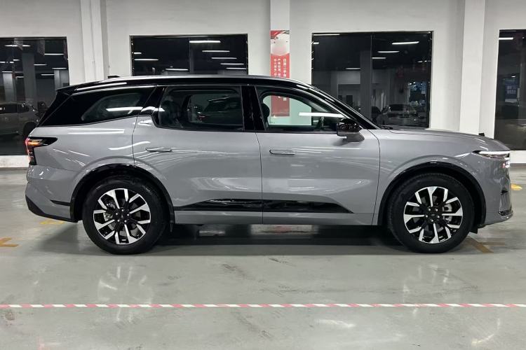 Used Ford Edge 2025 Ford Explorer L 2.0T EcoBoost E-Hybrid Four-Wheel-Drive 7-Seater Supreme Model Exterior 3