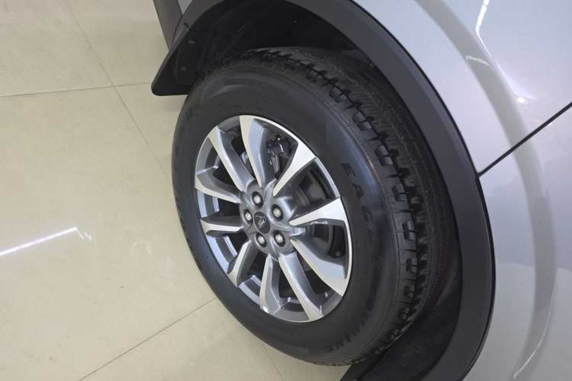 Used Ford Edge 2025 Escape L 2.0T EcoBoost Two-Wheel Drive 7-Seater Luxury Model Exterior 5