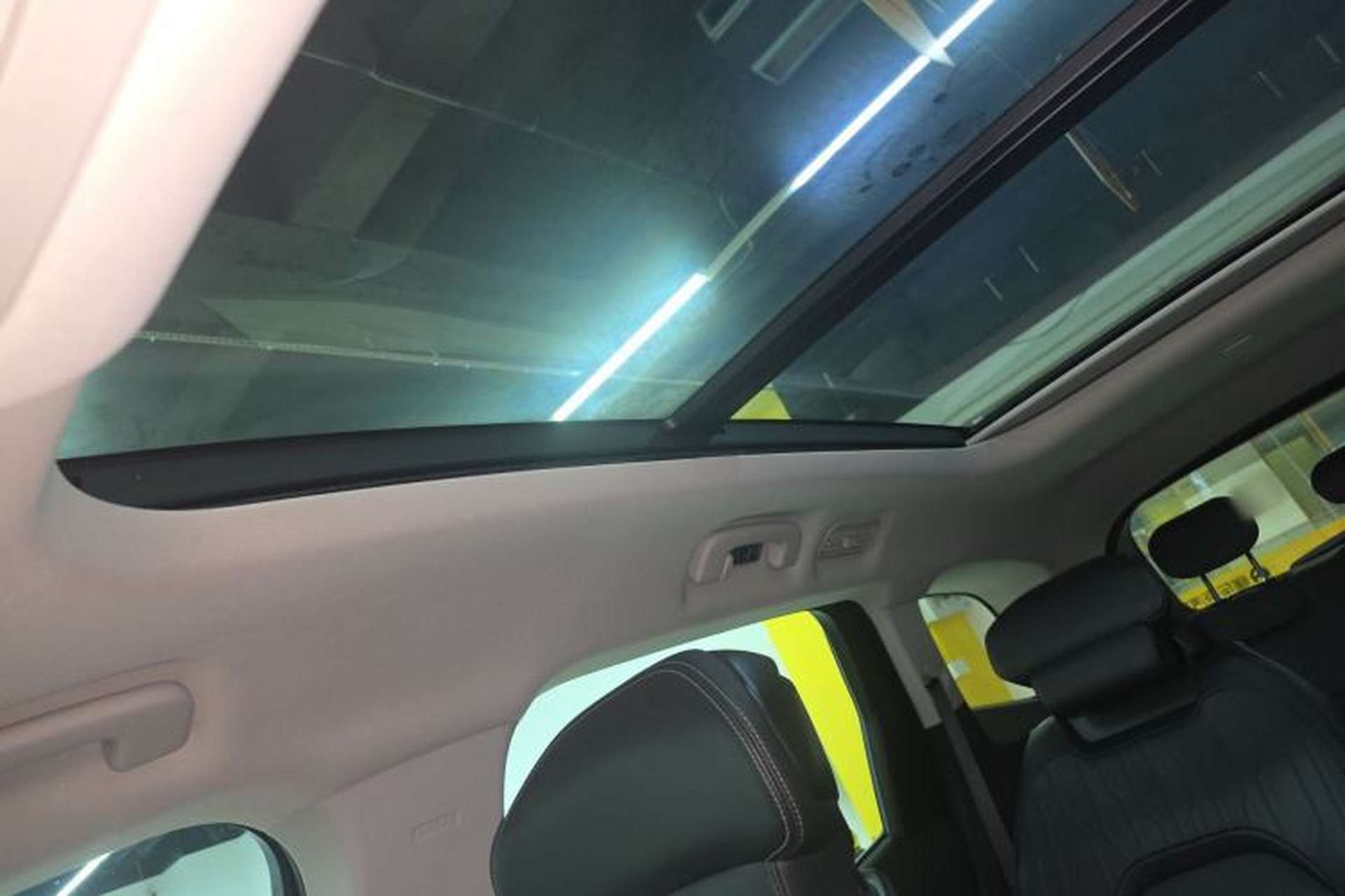 Used Ford Edge 2025 Escape L 2.0T EcoBoost Two-Wheel Drive 7-Seater Luxury Model Headliner