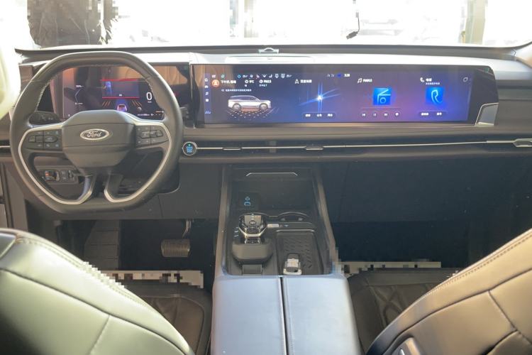 Used Ford Edge 2025 Ford Explorer L 2.0T EcoBoost E-Hybrid Four-Wheel-Drive 7-Seater Supreme Model Interior 3