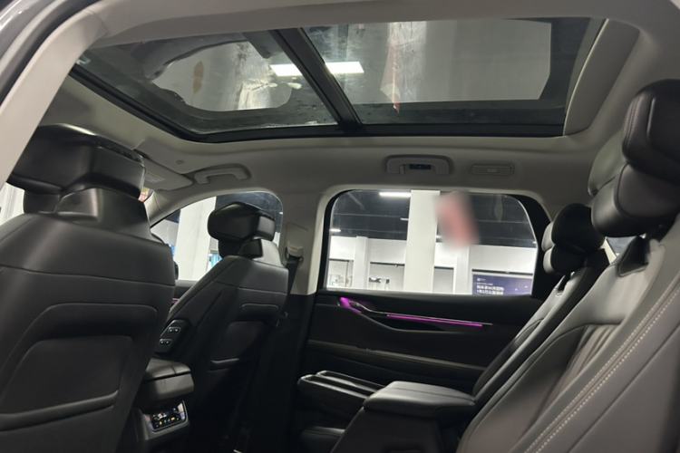 Used Ford Edge 2025 Ford Explorer L 2.0T EcoBoost E-Hybrid Four-Wheel-Drive 7-Seater Supreme Model Interior 5