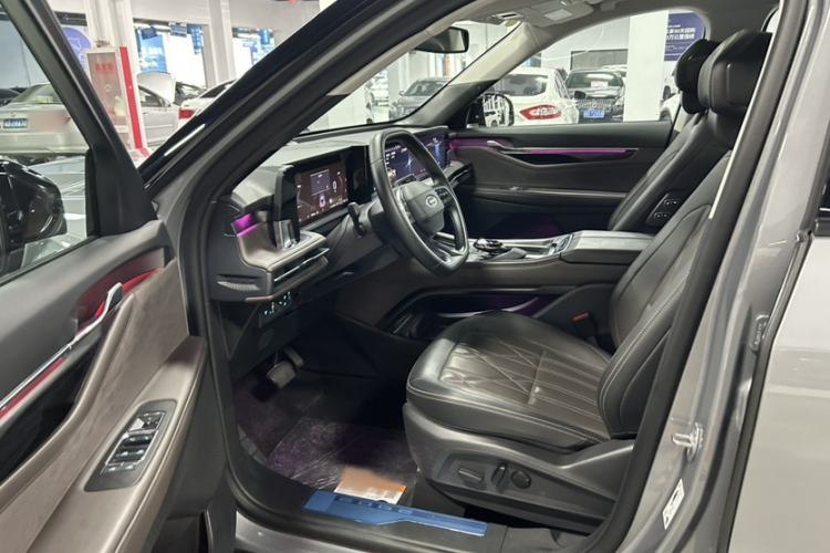 Used Ford Edge 2025 Ford Explorer L 2.0T EcoBoost E-Hybrid Four-Wheel-Drive 7-Seater Supreme Model Interior 6