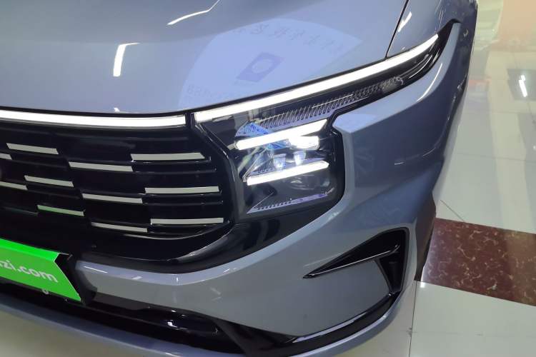 Used Ford Edge 2025 Ford Explorer L 2.0T EcoBoost E-Hybrid Four-Wheel-Drive 7-Seater Supreme Model Left Front Headlight
