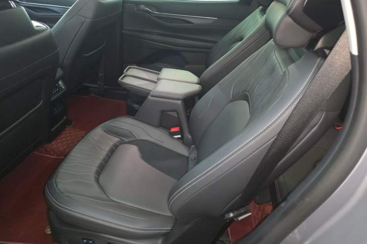 Used Ford Edge 2025 Escape L 2.0T EcoBoost Two-Wheel Drive 7-Seater Luxury Model Left Rear Seat