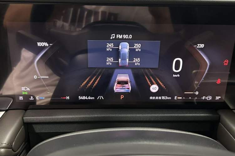 Used Ford Edge 2025 Ford Explorer L 2.0T EcoBoost E-Hybrid Four-Wheel-Drive 7-Seater Supreme Model Odometer Close Up