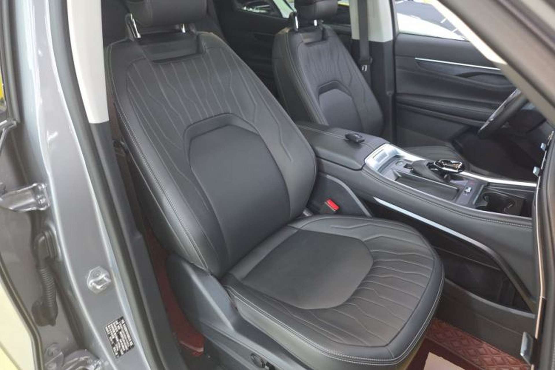 Used Ford Edge 2025 Escape L 2.0T EcoBoost Two-Wheel Drive 7-Seater Luxury Model Right Front Seat