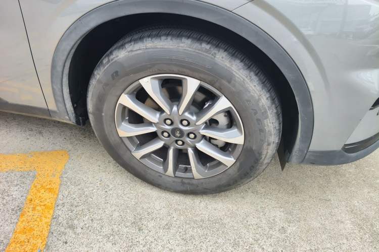 Used Ford Edge 2025 Escape L 2.0T EcoBoost Two-Wheel Drive 7-Seater Luxury Model Right Front Wheel Hub