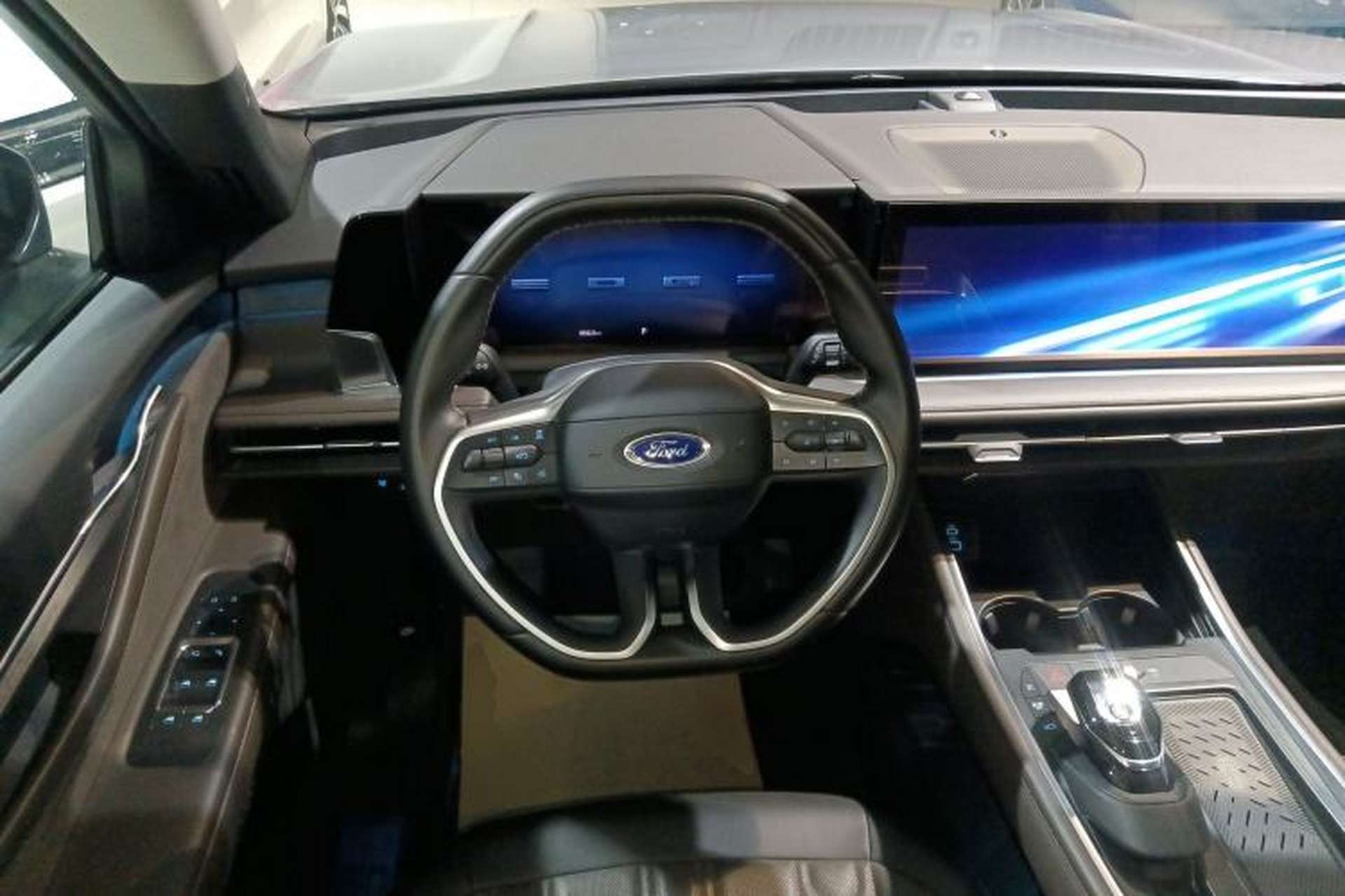 Used Ford Edge 2025 Ford Explorer L 2.0T EcoBoost E-Hybrid Four-Wheel-Drive 7-Seater Supreme Model Steering Wheel